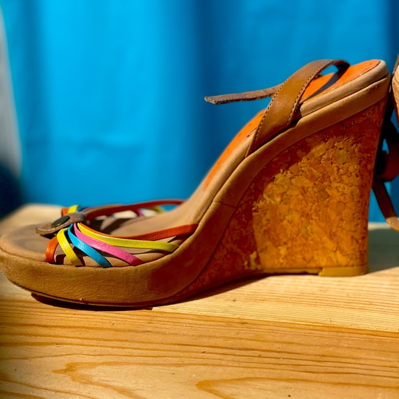 Platforms BCBG sandals size 6 - Picture 6 of 7